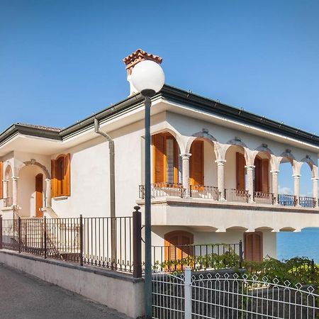 Villa Francesca-Grande Appartamento In Riva Al Lago Brenzone sul Garda Kültér fotó
