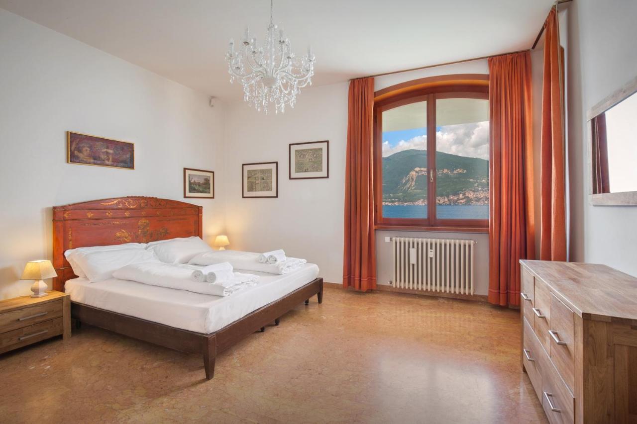 Villa Francesca-Grande Appartamento In Riva Al Lago Brenzone sul Garda Kültér fotó